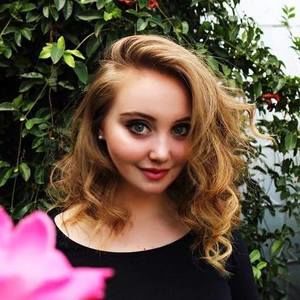 Meet your Posher, Abby